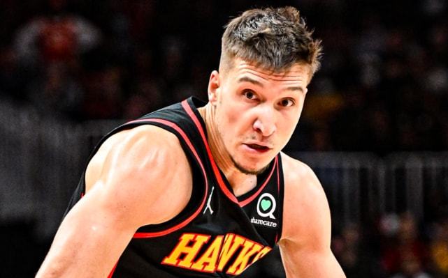 型男四连拍！📷（镜头连发四张，型男出镜！📷）