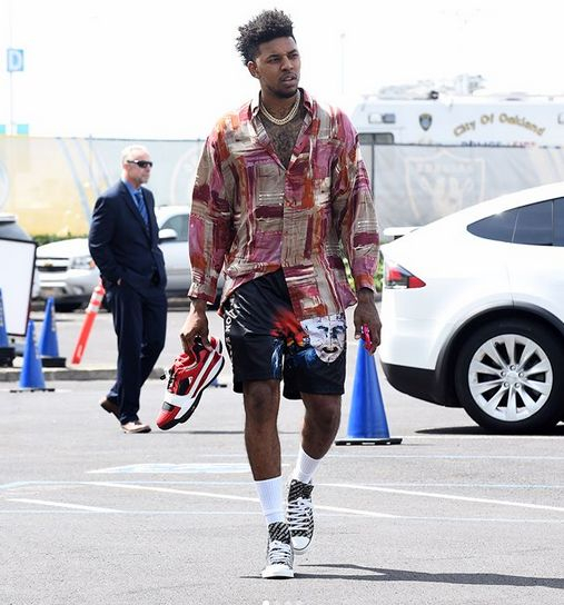 欧冠前瞻：埃因霍温各项赛事5连胜，马竞伤病严重多人缺席（欧冠前瞻：埃因霍温状态火热豪取五连胜，马竞遭伤病潮多人无缘出战）