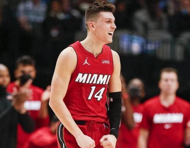 媒体人：我喜欢雷霆森林狼第四节的尺度，哨丢了，扔进去（媒体人称赞雷霆vs森林狼第四节的尺度：裁判收哨，放开打）