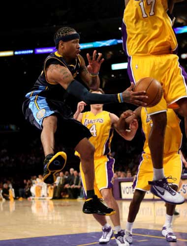 历史第一！克尼佩尔生涯前25场比赛投中86记三分（史上第一人！克尼佩尔职业生涯前25场轰进86个三分球）