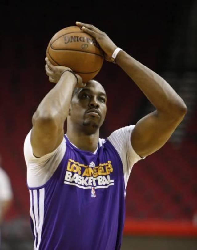 马竞客战埃因霍温：阿尔瓦雷斯搭档瑟洛特，小西蒙尼出战（马竞客场挑战埃因霍温：阿尔瓦雷斯联袂瑟洛特，小西蒙尼登场）