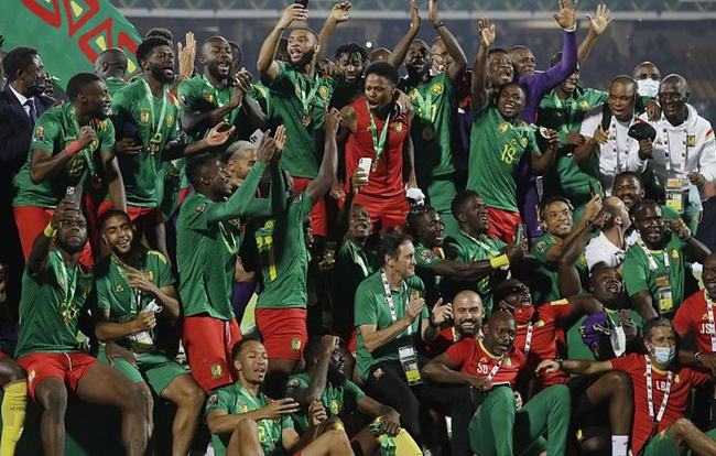 拜仁球星购物也请帮手？图片报揭秘德甲球员的私人时尚买手（德甲球员私人时尚买手曝光：拜仁名将购物也靠专业团队）