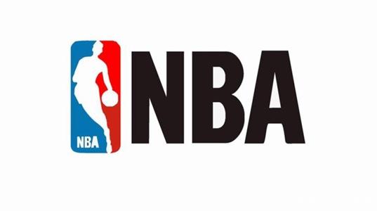 失误略多！小凯文·波特半场4中2得5分1板6助1断4失误 正负值-16（小凯文·波特半场表现起伏：4投2中5分1板6助1断，4失误，正负值-16）