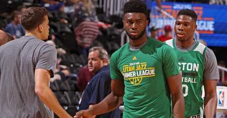 中超：武汉三镇2-0战胜上海申花（中超：武汉三镇2比0力克上海申花）