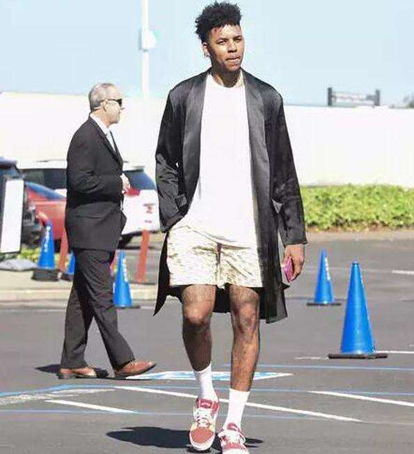 马术俱乐部难以为继，看法官如何妙解困局（马术俱乐部经营告急，法官妙手解局）